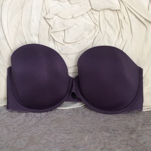 Victoria’s Secret strapless bra